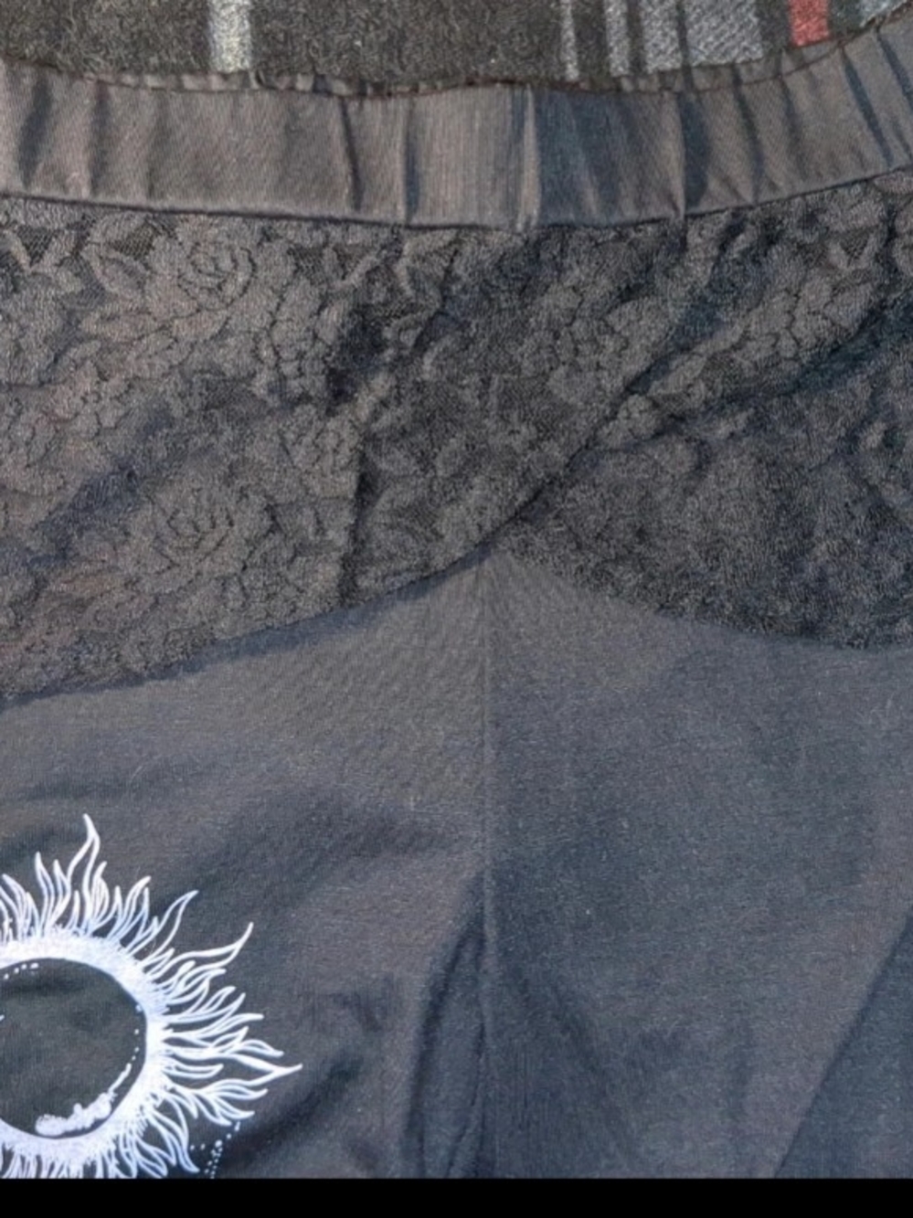 Black Leggings Sun/Moon/Lace Size Large - Picture 7 of 10
